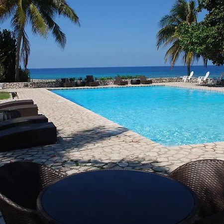 Luxury 2Br Home Facing Beach W/Pool Montego Bay #3 ภายนอก รูปภาพ